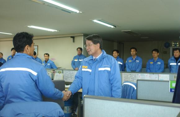 포스코 종합로재 전문계열회사인 (주)포스렉(사장 이상영)은 1월 2일 2008년 무자년 새해 시무를 실시하였다